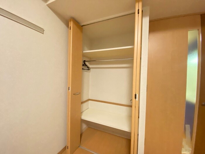 物件内観写真11　(収納)