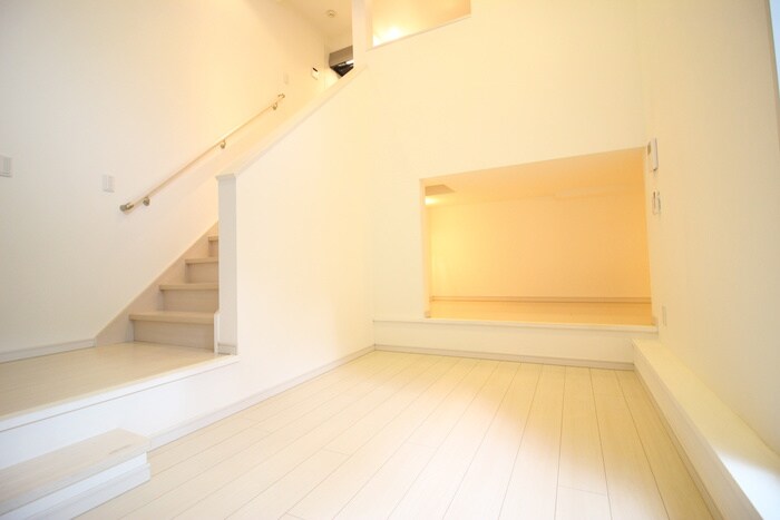 物件内観写真4　(居室)