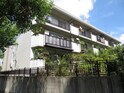 メゾン亀の井