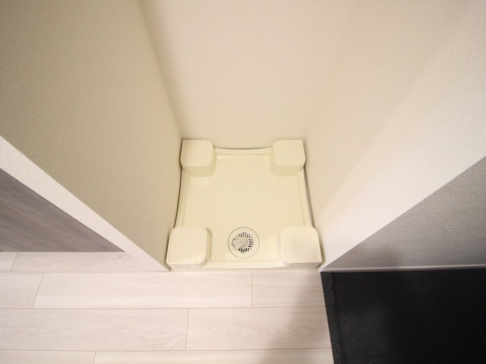 物件内観写真18　(洗濯機置場)