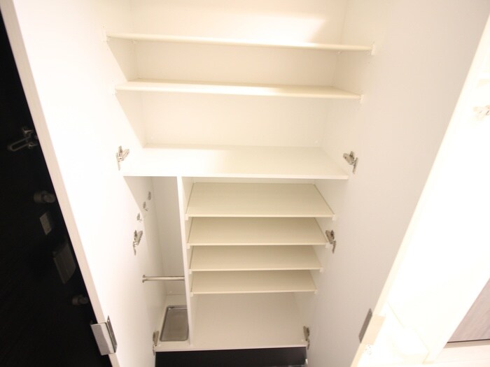 物件内観写真13　(靴箱)