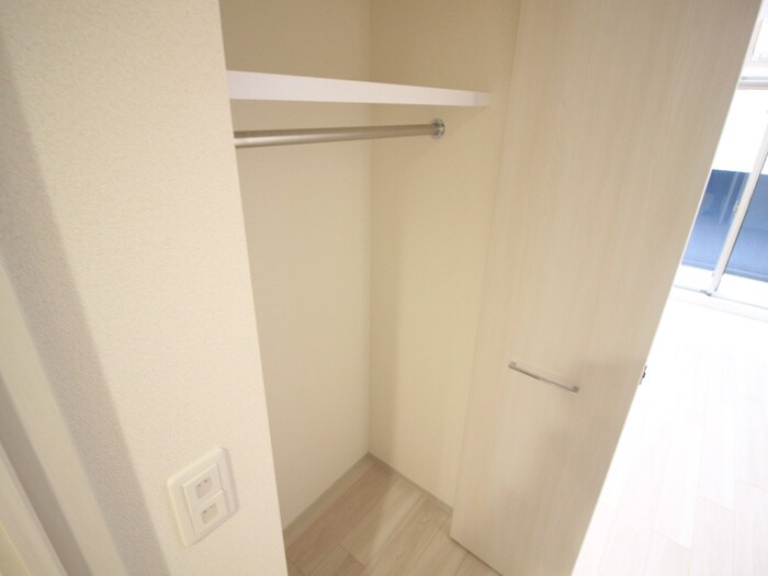 物件内観写真15　(収納)