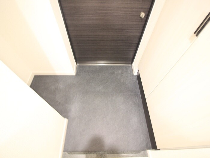 物件内観写真17　(玄関)