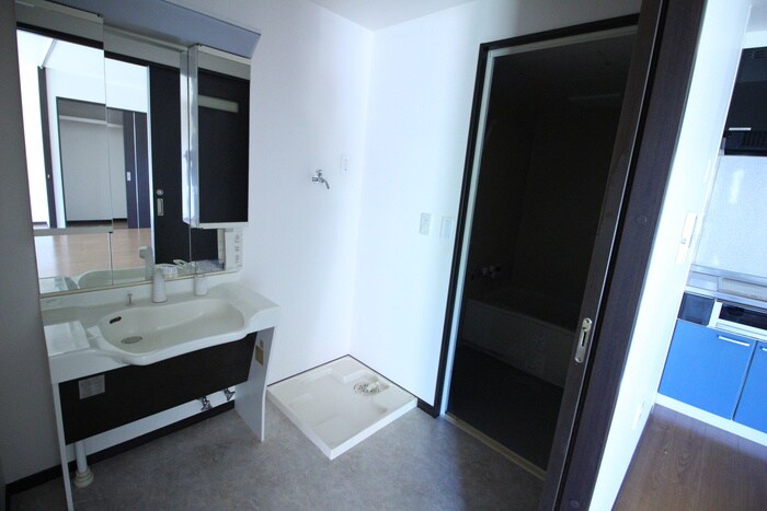 物件内観写真7　(洗面)