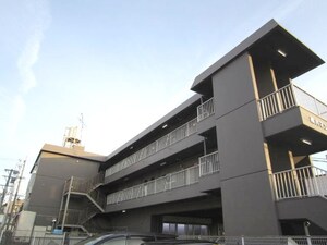 西川ﾏﾝｼｮﾝ外観写真