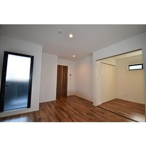 物件内観写真10　(内観写真)