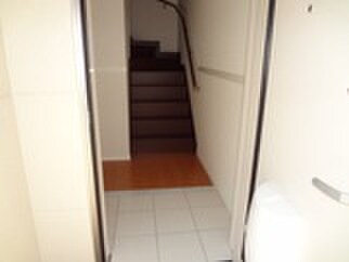 物件内観写真15　(玄関)