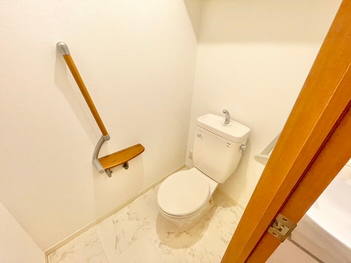 物件内観写真10　(トイレ)