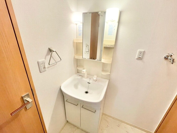 物件内観写真11　(洗面)