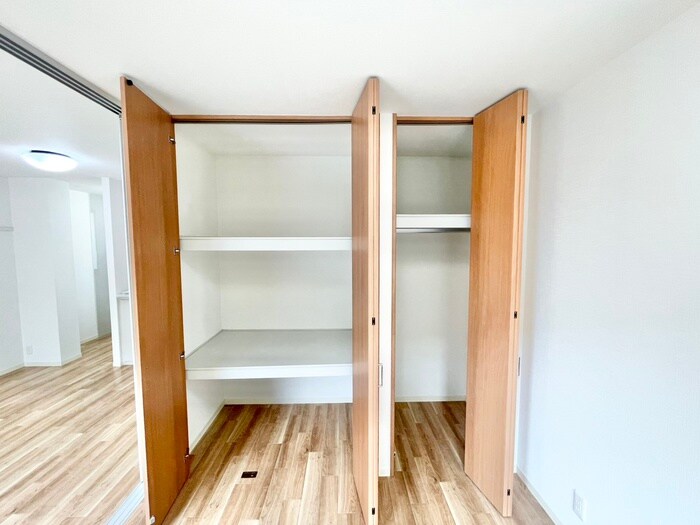 物件内観写真12　(収納)