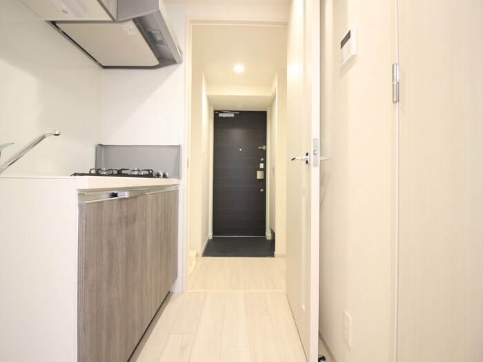 物件内観写真14　(廊下)