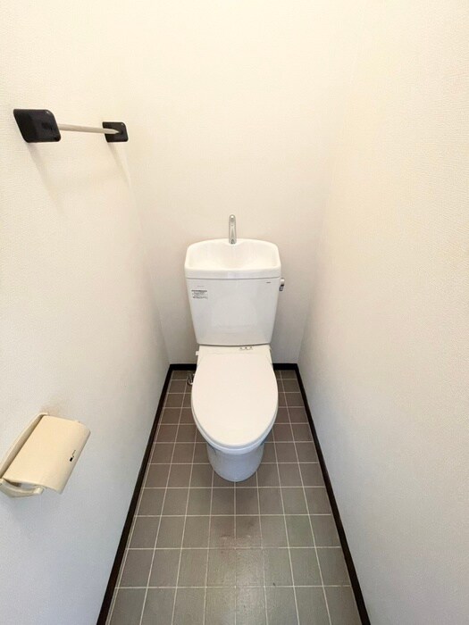 物件内観写真12　(トイレ)