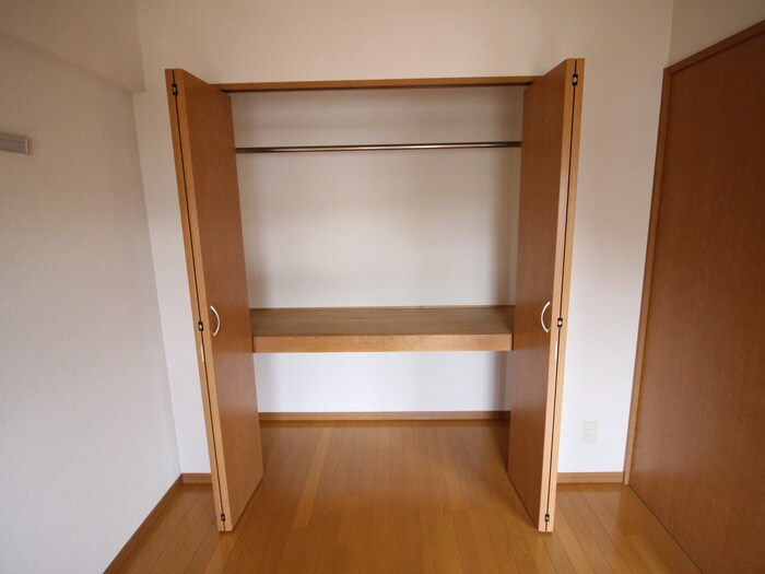 物件内観写真11　(収納)