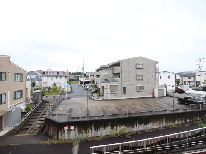 物件内観写真19　(室内からの展望)