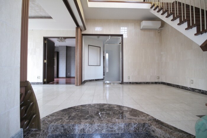 物件内観写真14　(玄関)