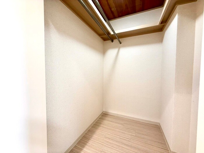 物件内観写真11　(収納)