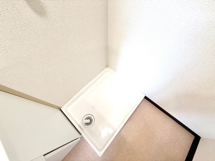 物件内観写真15　(洗濯機置場)