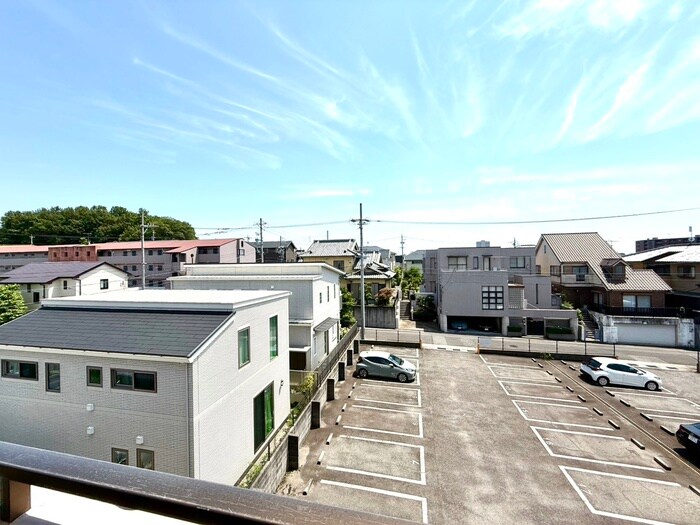 物件内観写真22　(室内からの展望)