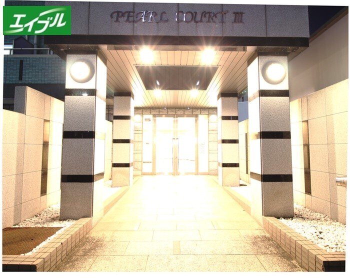 物件外観写真6　(エントランス部分)