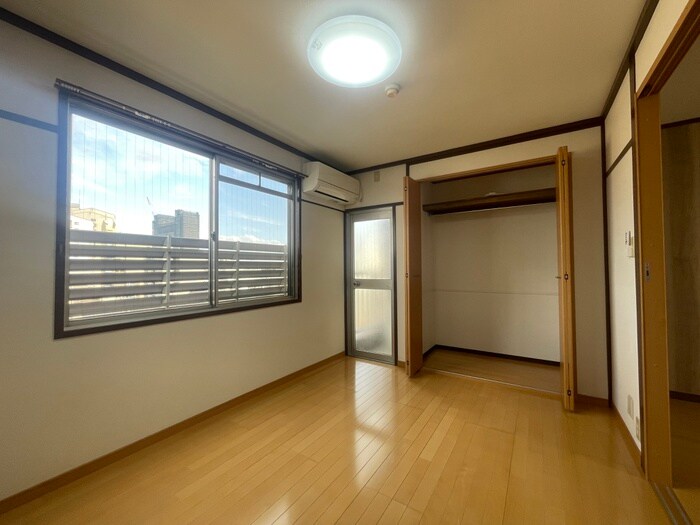 物件内観写真7　(居室)