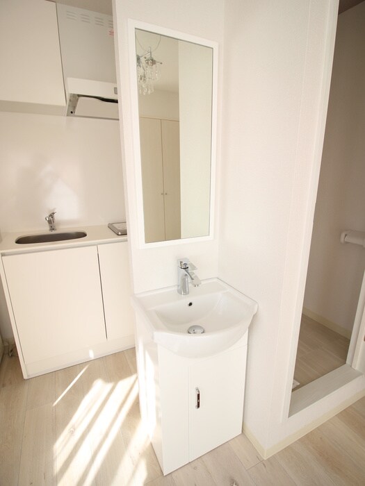 物件内観写真9　(洗面)