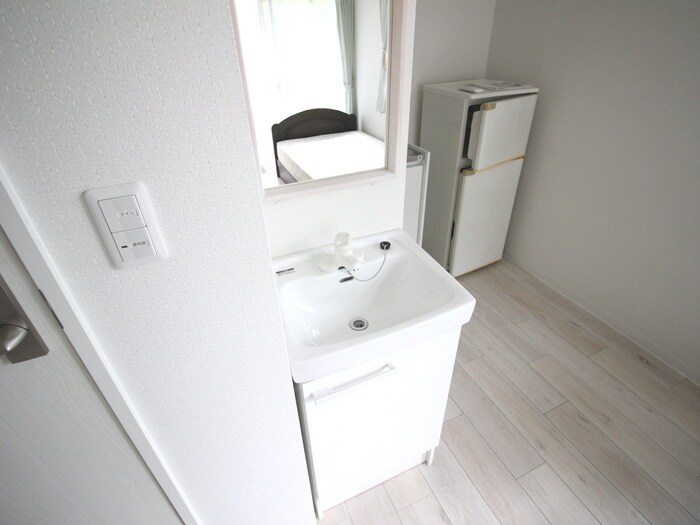 物件内観写真13　(洗面)