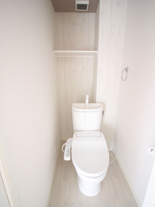 物件内観写真13　(トイレ)