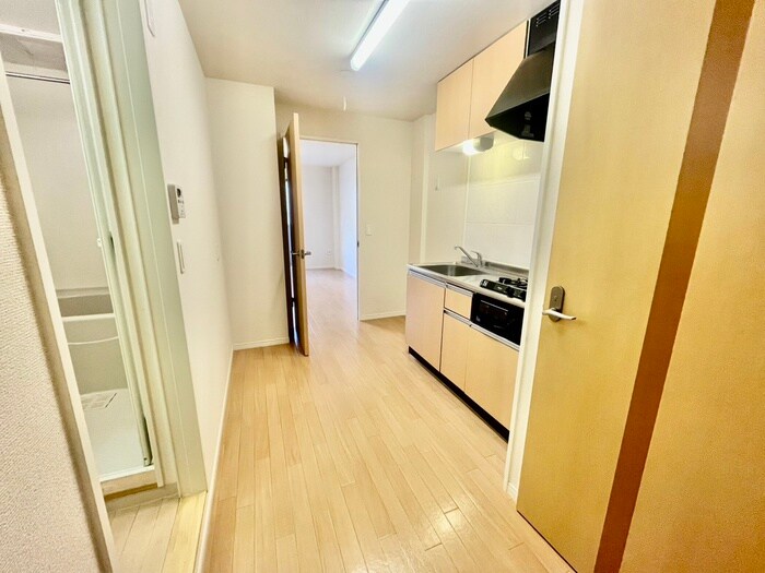 物件内観写真18　(廊下)