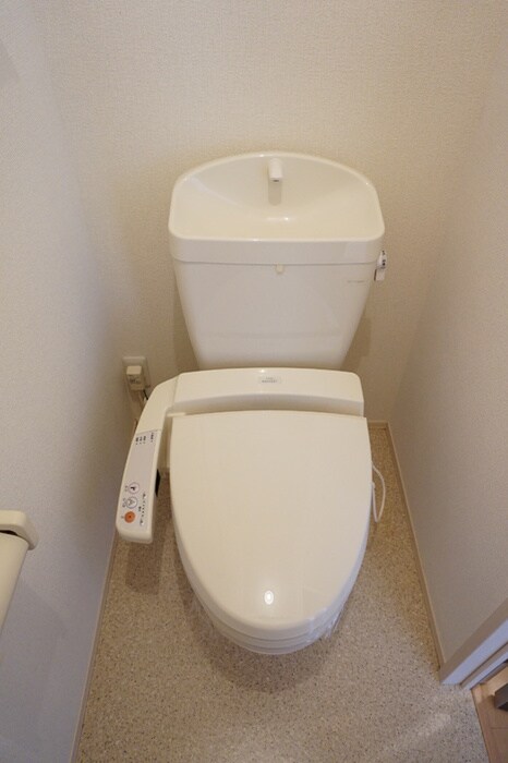 物件内観写真8　(トイレ)