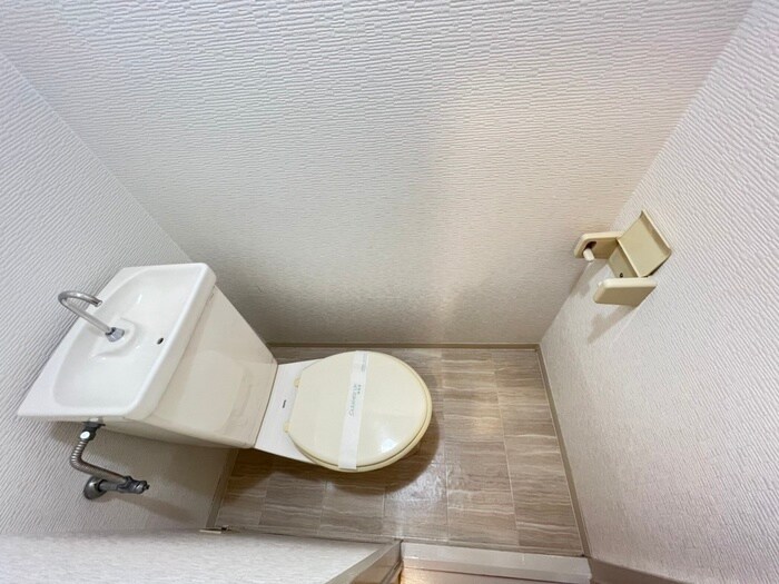 物件内観写真12　(トイレ)