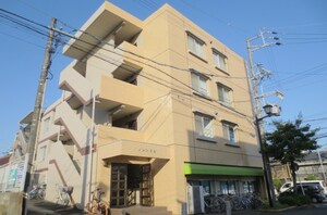 メゾン白鳥外観写真