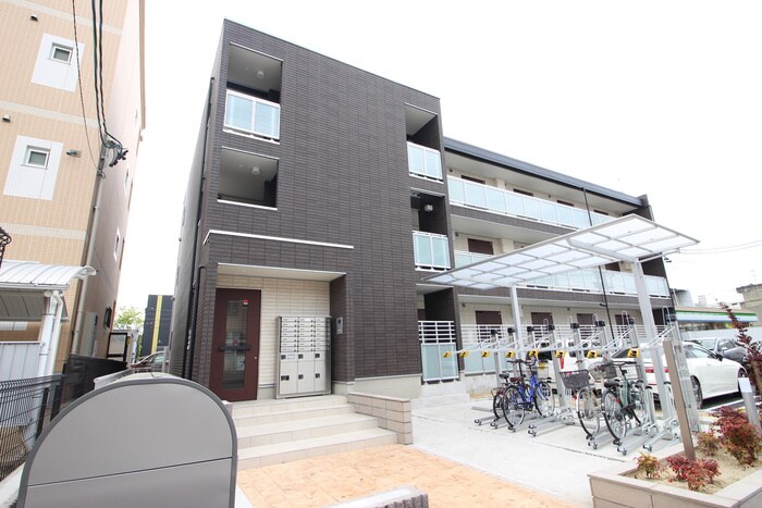 物件外観写真1　(外観写真)