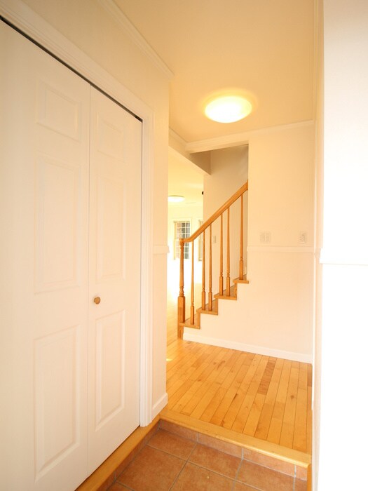 物件内観写真8　(玄関)