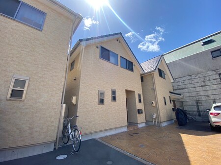 ﾌﾞﾘﾃｨｯｼｭﾋﾞﾚｯｼﾞわかば台E棟外観写真