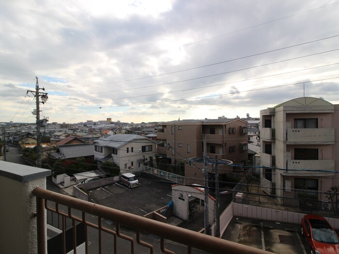 物件内観写真20　(室内からの展望)