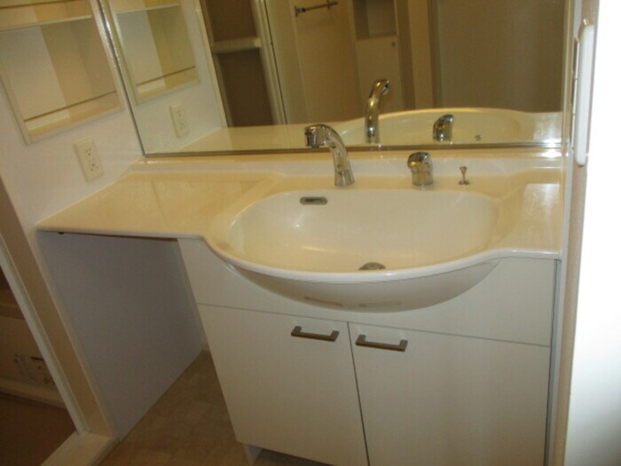 物件内観写真12　(洗面)