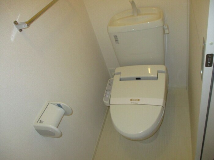 物件内観写真14　(トイレ)