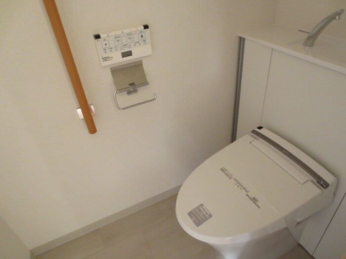 物件内観写真12　(トイレ)