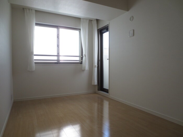 物件内観写真16　(居室)