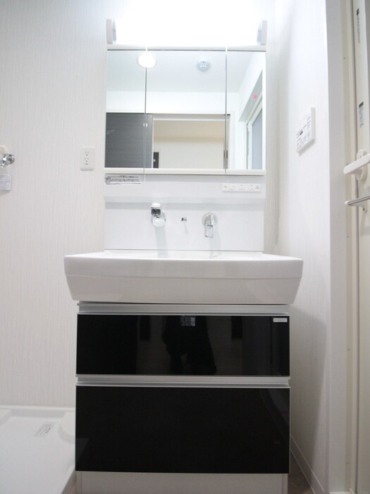 物件内観写真8　(洗面)