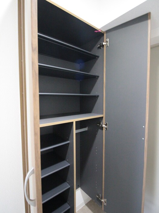 物件内観写真13　(靴箱)