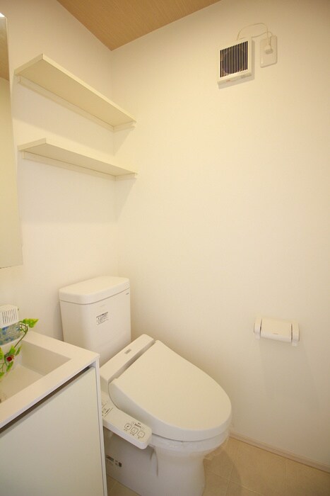 物件内観写真11　(トイレ)