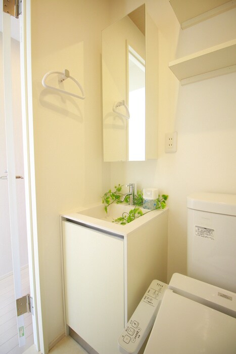 物件内観写真12　(洗面)