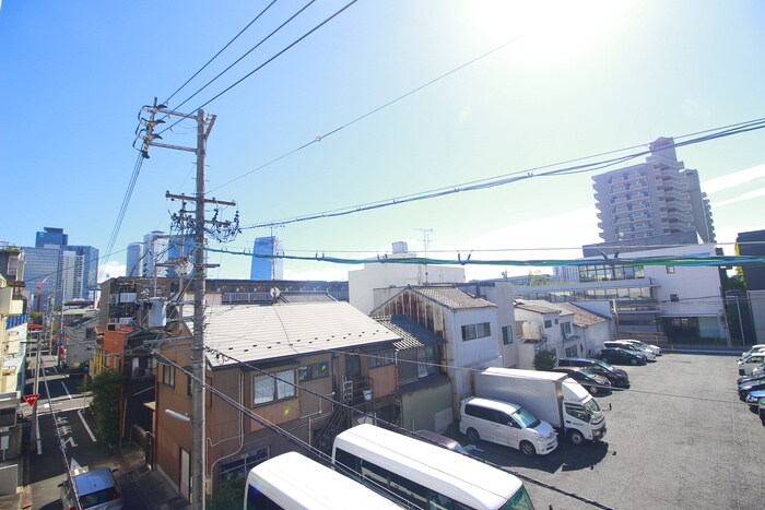 物件内観写真15　(室内からの展望)