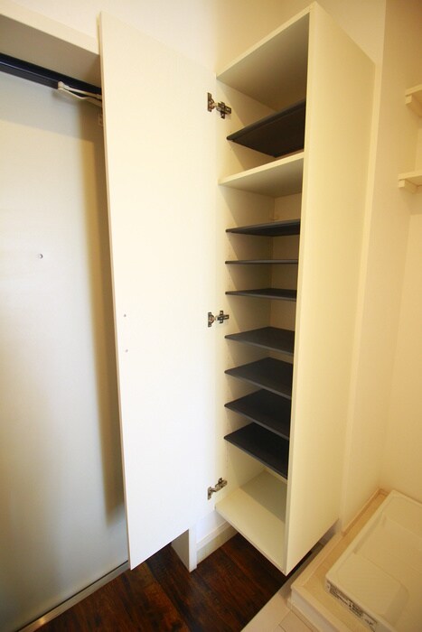 物件内観写真17　(玄関)