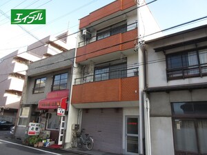 ラフォーレ内山外観写真