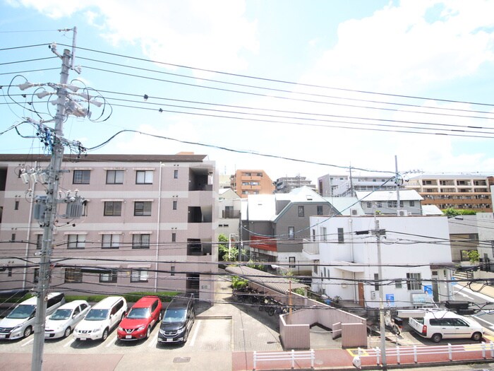 物件内観写真15　(室内からの展望)