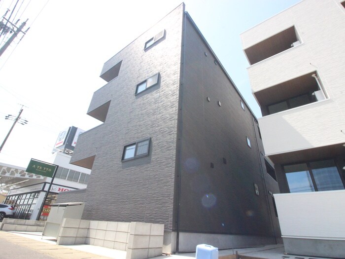 物件外観写真2　(外観写真)