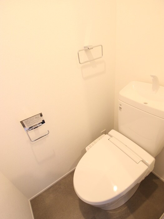 物件内観写真10　(トイレ)