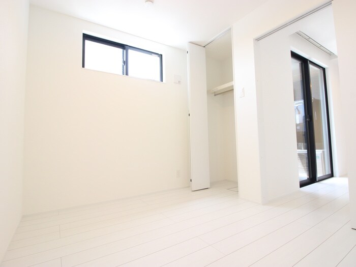 物件内観写真15　(居室)